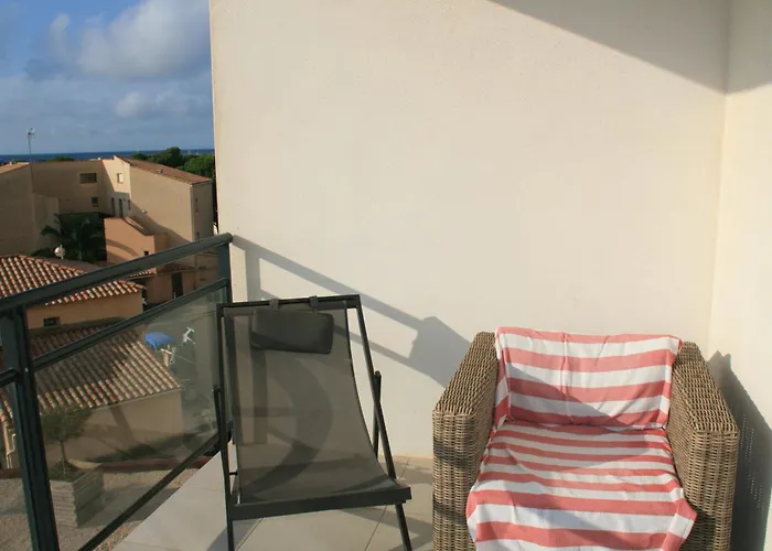 T3 Vue Mer 100M De La Plage Wifi Et Parking